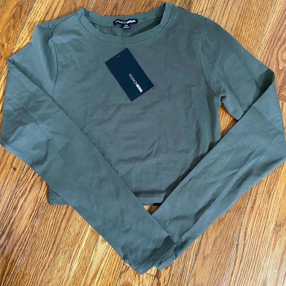 Womens long sleeve crop top